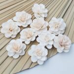 Capete Trandafir lemn alb natur 4cm set x10