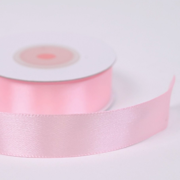 Panglica saten single Roz pastel 2cm x 18m Panglica saten single Roz pastel 2cm x 18m