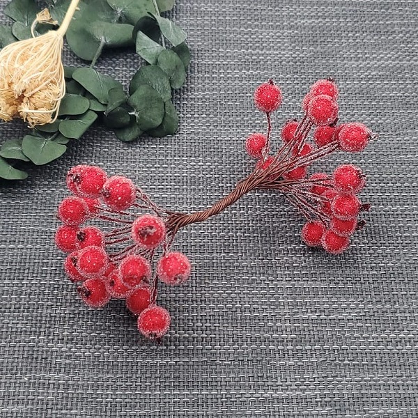 Ilex bobite rosii duble pe sarma set x20 Ilex bobite rosii duble pe sarma set x20