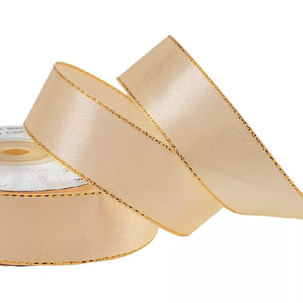 Panglica Satin single Sampanie cu bordura aurie 25mm x20m Panglica Satin single Sampanie cu bordura aurie 25mm x20m