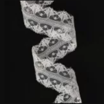 Panglica Dantela 28mm x 10m Alb